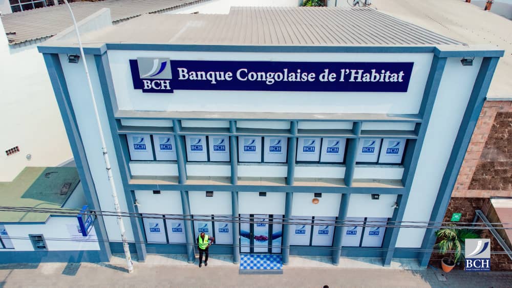 'Agence Lumumba, située à Pointe-Noire, le long de l'avenue Kaat Matou.